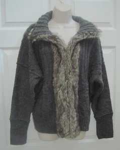 Suéter DKNY JEANS Para Mujer GRANDE Gris Manga Larga Ribete de Piel Sintética Nuevo - Imagen 1 de 12