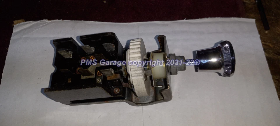 Interruptor de faros - camioneta Ford 1976-77, Ford Bronco 1977 Foto 1 de 1