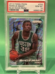 2014-15 Panini Prizm Blue Wave Prizm Marcus Smart #256 Rookie PSA 10 gemme pop 5 - Foto 1 di 2