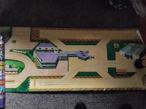 Mat de juego matchbox sky busters aeropuerto años 70 - Imagen 1 de 6
