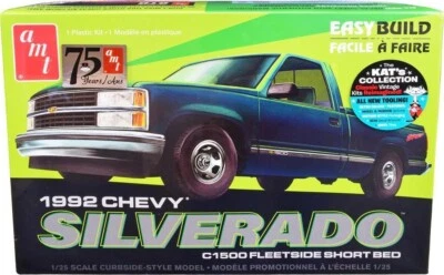 Kit Modelo Escala 1:25 Habilidad 2 '92 Chevy Silverado Fleetside Cama Corta AMT1408 Foto 1 de 4