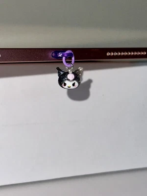 NUEVO Personaje Sanrio Personalizable Enchufe Polvo Dije iPhone Switch iPad Lightning Foto 1 de 4
