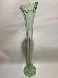 Vintage Northwood grüne Vaseline geschwungene Vase 16-3/8" - Bild 1 von 10