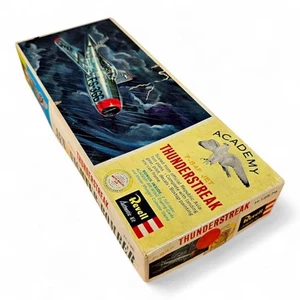 1961 Revell F-84F Thunderstreak Jet Fighter-Bomber Kit #H-125:79 ☆100% Complete - Picture 1 of 7