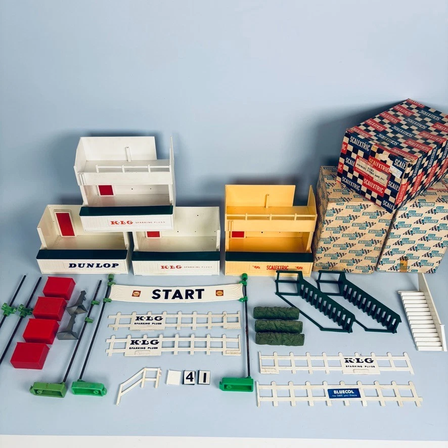 DE COLECCIÓN SCALEXTRIC EDIFICIO PISTA INICIO PANCARTA POZO SOPORTE DEL PROPIETARIO A202 A203 - Imagen 1 de 4
