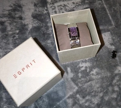 Esprit Armband Uhr Damen Lila Strass Glitzer Silber In Ovp Zirkonia Steine  - Bild 1 von 3