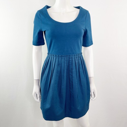 Mini abito Kate Spade Saturday blu aderente e svasato plissettato taglia 4 manica corta