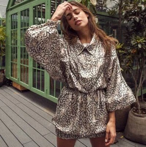 H&M Conscious Exclusive S/S 2019 Premium Qualität kurze Seidenmischung Kleid Größe XS - Bild 1 von 1