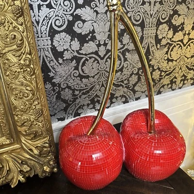 Escultura de mosaico de cereza - dorado y rojo cereza - hermosa decoración del hogar Foto 1 de 4