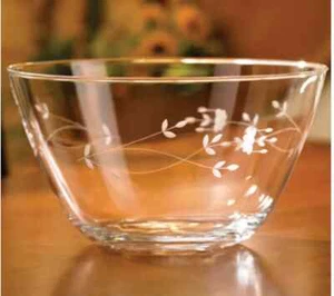 Princess House Heritage Extra Large 6 qt. Crystal Bowl 6612 - Picture 1 of 1