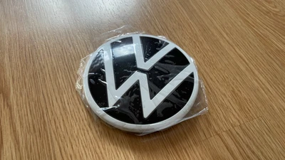 Original VW Emblem Heckklappe VW ID.4 und ID.5 11A853630AWA - Bild 1 von 3