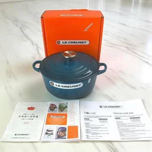 Le Creuset Cocotte ronde signature 20cm Deep Teal color with outer box UNUSED - Picture 1 of 24