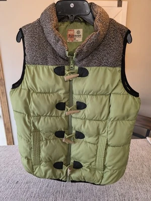 Chaleco acolchado tallado con volantes para mujer talla M verde cremallera completa y 4 botones de palanca Foto 1 de 4