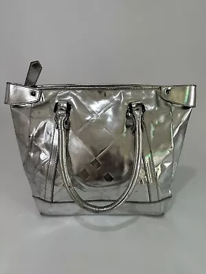 Bolso de Mano BURBERRY Patent Check Ember Plateado Foto 1 de 4