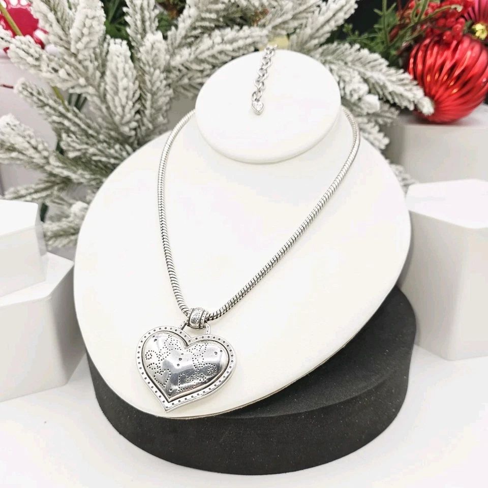 "Colgante corazón grande retirado Brighton Coeur D'Alene 18-20"" cadena serpiente declaración"  Foto 1 de 4