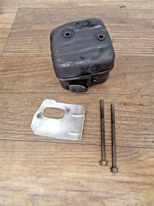 Silenziatore OEM per motosega JONSERED CS2150 con bulloni - Foto 1 di 4