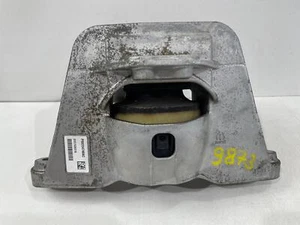 Fits 17-24 CHRYSLER PACIFICA Engine RH Right Mount Insulator Bracket 68224746AC - Picture 1 of 8