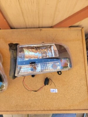 Faróis para 1997-2004 Dodge Dakota lado esquerdo e direito [662][658] - Imagem 1 de 4