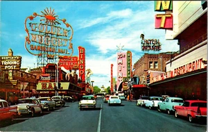 LAS VEGAS, NEVADA - FREMONT STREET FROM SECOND STREET - CASINOS VINTAGE POSTCARD - Picture 1 of 2