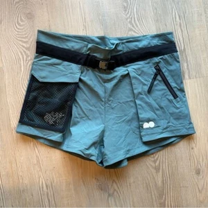 Nike Women’s Naomi Osaka Tennis Utility Shorts size medium blue grey DH5197-387 - Picture 1 of 7