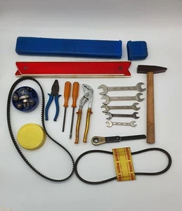 TOOL KIT LAMBORGHINI COUNTACH 5000 S QV TOOL BAG wrench screwdrivers bulb lights - Picture 1 of 18