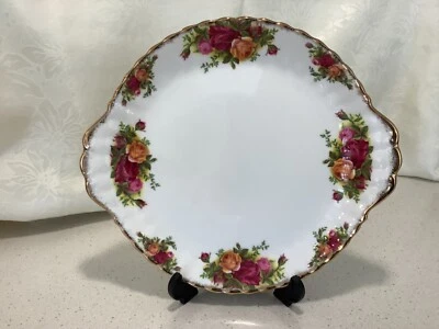 PLATO DE PASTEL ROYAL ALBERT ROSAS ANTIGUAS DE CAMPO HECHAS EN INGLATERRA CON MANGO Foto 1 de 4