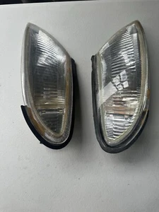 FORD EL LH + RH Indicator Lights - Picture 1 of 4