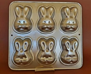 Wilton Mini Bunny Cake Pan w/ 6 Bunny Face Molds, Pan is 13", Bunny is 4"x2.5" - Picture 1 of 2