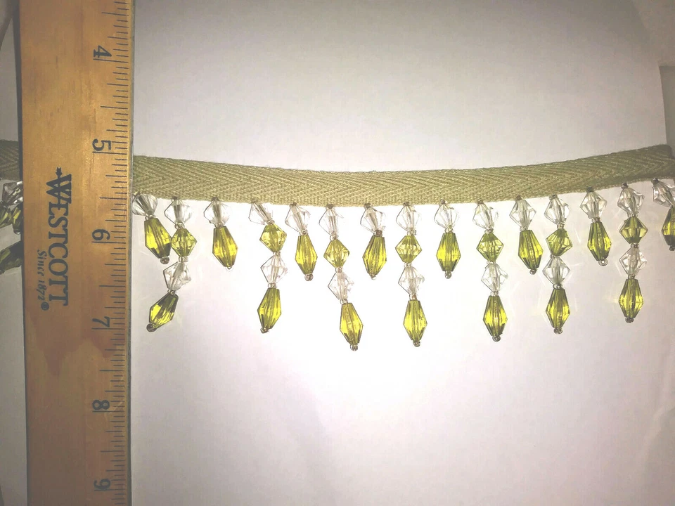 Nuevo Borde de Flecos Diamante Cuentas 12 yardas Perno Chartreuse Verde y Transparente Foto 1 de 2