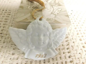Avon 1982 Angel Christmas Remembrance Ornament 14K White Ceramic Glazed - Picture 1 of 3