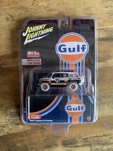 Johnny Lightning White Lightning 2007 Toyota FJ Cruiser Gulf Racing Off Road New - Picture 1 of 1