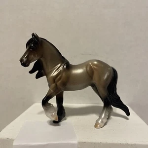 Breyer Horse - Picture 1 of 12