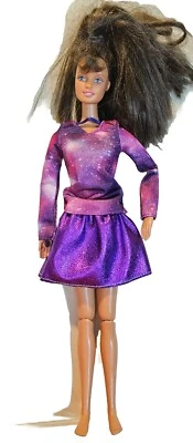 Кукла-брюнетка Barbie Teresa от Mattel сочлененное платье хорошее состояние C352G  - Изображение 1 из 4