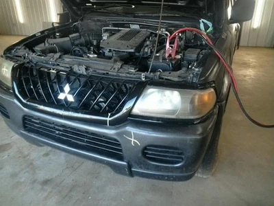 Brazo de control inferior izquierdo del conductor delantero para 97-04 MONTERO SPORT 104920112 Foto 1 de 4