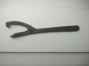 Antique Chandler Co Tractor Yoke Wrench Patent Pending Cedar Rapids Iowa - Picture 1 of 4