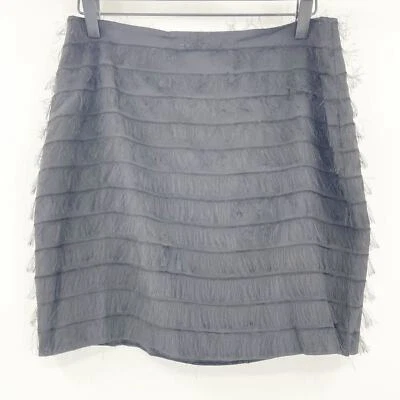 Mini-saia feminina Kenneth Cole multicamada tamanho 2 preta com babados de pele sintética - Imagem 1 de 2