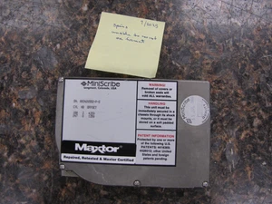 Disco rigido vintage Maxtor MiniScribe 8425S 20 MB SCSI Apple Macintosh SE - HE37 - Foto 1 di 14
