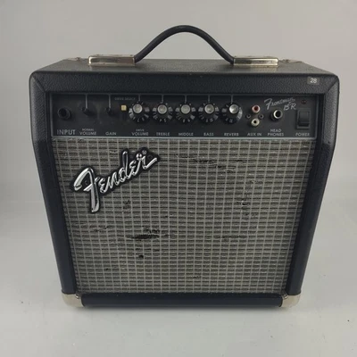 FENDER  FRONTMAN  15R - 15 WATT COMBO WITH  GAIN & REVERB - Image 1 of 4