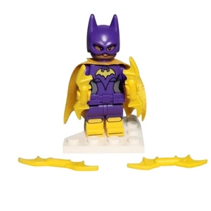 Lego Batman Movie Batgirl Minifigure With Batarang Pre-owned - Picture 1 of 3