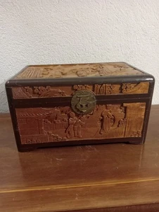 Cofanetto Cinese In Legno - Foto 1 di 11
