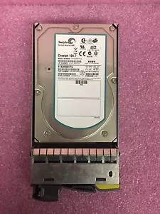 Netapp SP-276A Seagate ST3300007FC (9X1004-038) 108-00031 300GB / 10K W/ CADDY - Picture 1 of 5