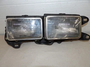 CHEVY NOVA 1985-1988 H CONJUNTO DE LÁMPARA DE FARO LATERAL DEL PASAJERO CON SOPORTE OEM - Imagen 1 de 4