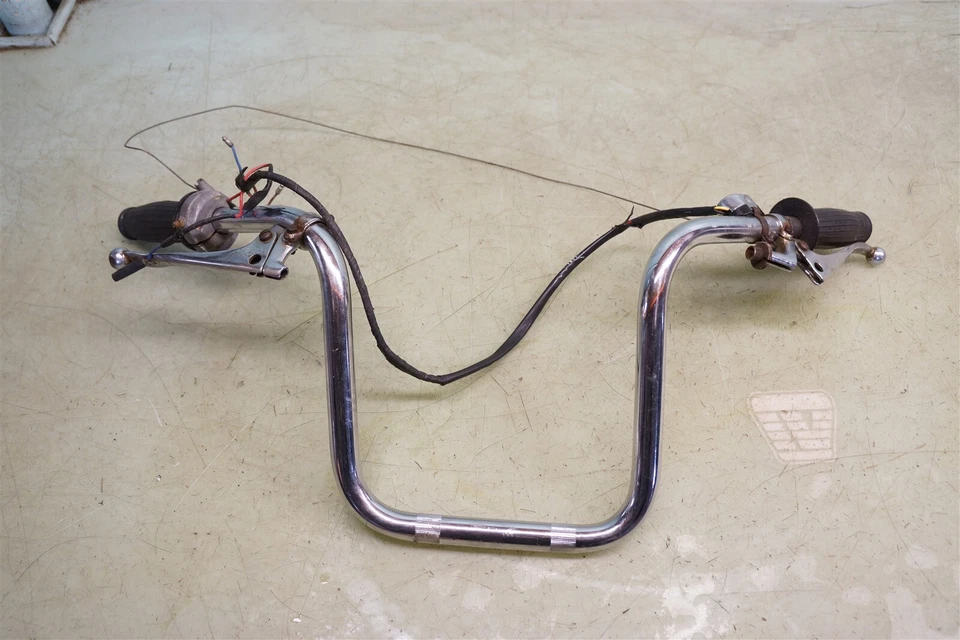 Norton N15CS G15 CS 750 1968 Atlas P11 N15 incomparable *2666B manillares  Foto 1 de 4