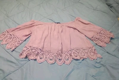Blusa Top Ambiance Para Mujer 2XL Rosa Fuera del Hombro Crochet Ribete Ligera Foto 1 de 4