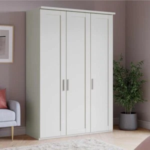 Wiemann Hinged 3 Door Wardrobe With Cornice - Picture 1 of 14