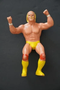 VTG 1984 TITAN SPORTS LJN WWF HULK HOGAN 8" ACTION FIGURE #2 - Picture 1 of 4