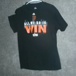 MAJESTIC 2014 MLB SAN FRANCISCO GIANTS WORLD CHAMPIONS' T-SHIRT' TAGLIA MEDIUM - Foto 1 di 3