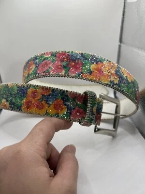 Cinto de Couro Genuíno Ligado Tamanho ML Vintage Absolutley Fresco Floral Glitter - Imagem 1 de 4