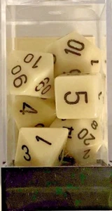 Juego de 7 troqueles Chessex marfil con poliédrico opaco negro #25400 - Imagen 1 de 1