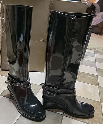 BEBE Mujer Ariel Negro Cremallera Tacón de Cuña Punta Redonda Goma Botas de Lluvia Talla 8 Foto 1 de 4